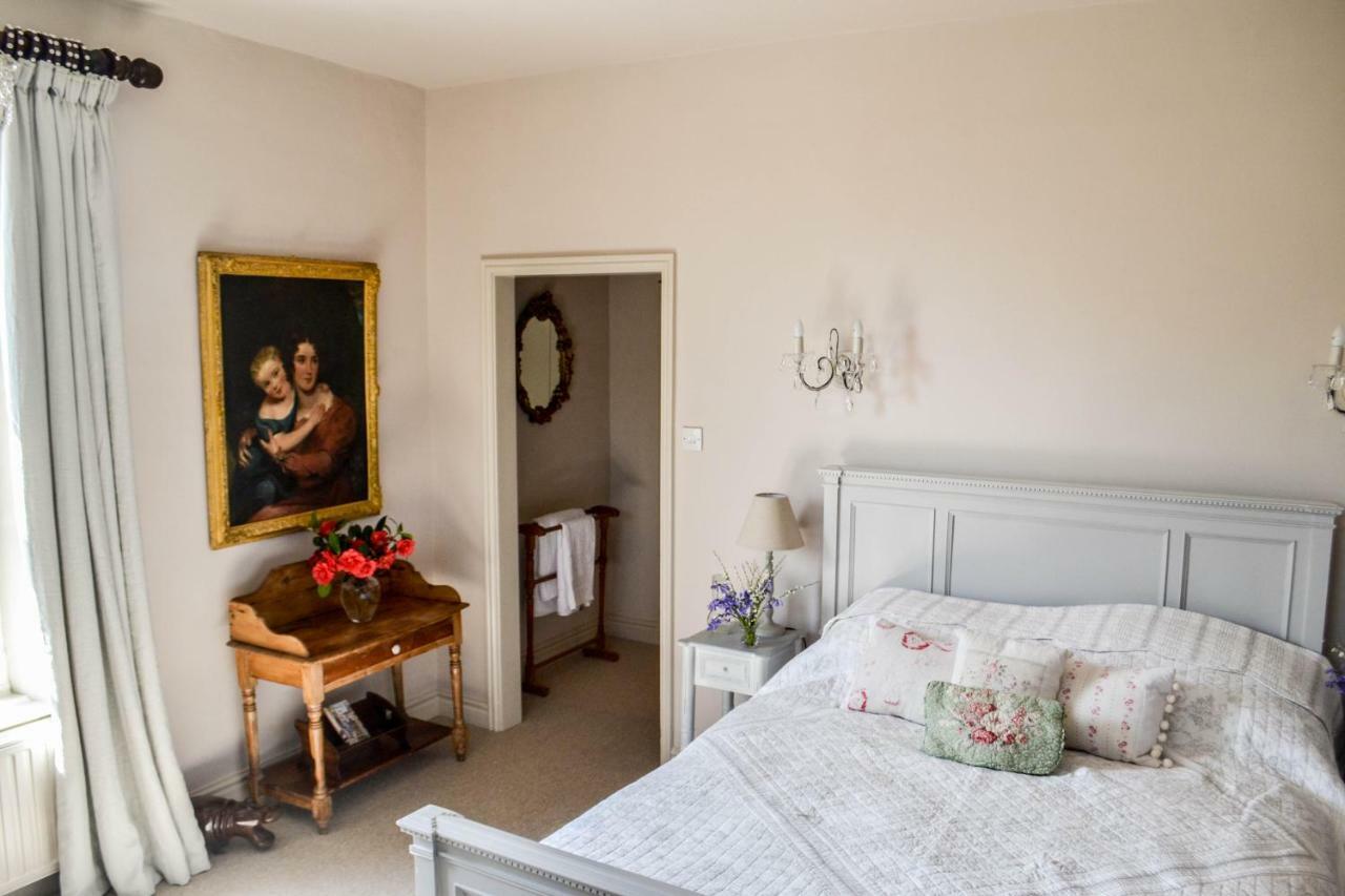 Sankence Lodge B&B Елшъм Екстериор снимка